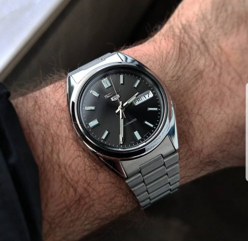 Seiko 5 Automatic Classic Watch for Men SNXS79J