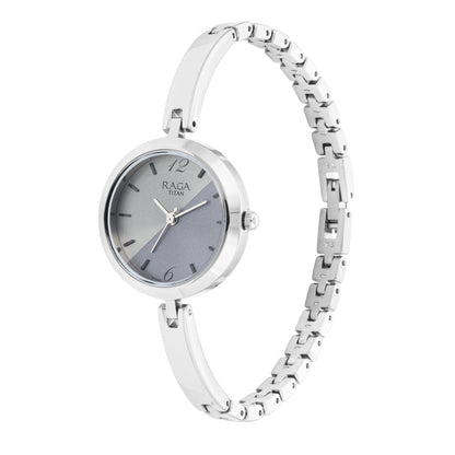 Raga Viva Silver Dial Metal Strap Watch