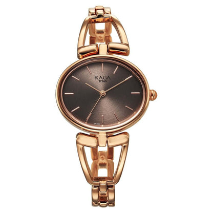 ساعة تايتن راغا اسيند كوارتز انالوج بمينا بني وسوار معدني بلون ذهبي وردي للنساء 2748WM01