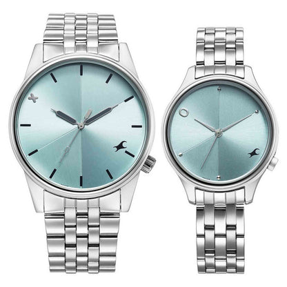 ساعة يد Fastrack زرقاء بقرص دائري وحزام فضي للزوجين