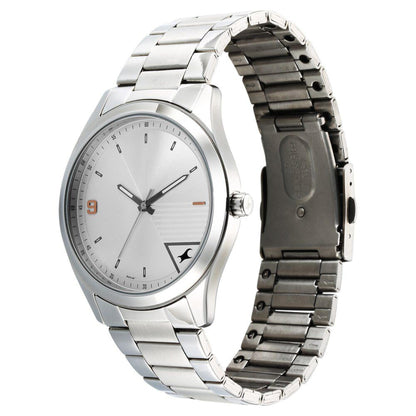 ساعة يد كاسيو كوارتز بعقارب ومينا فضي وسوار معدني فضي للرجال طراز Fastrack Stunners