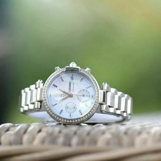 ساعة سيكو كرونوغراف كوارتز مرصعة بالألماس للسيدات SNDV39 SNDV39P1 SNDV39P