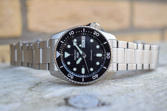 سيكو 5 سبورتس SKX 38 مم أسود سوار ستانلس ستيل SRPK29K1، أسود/رمادي، سوار