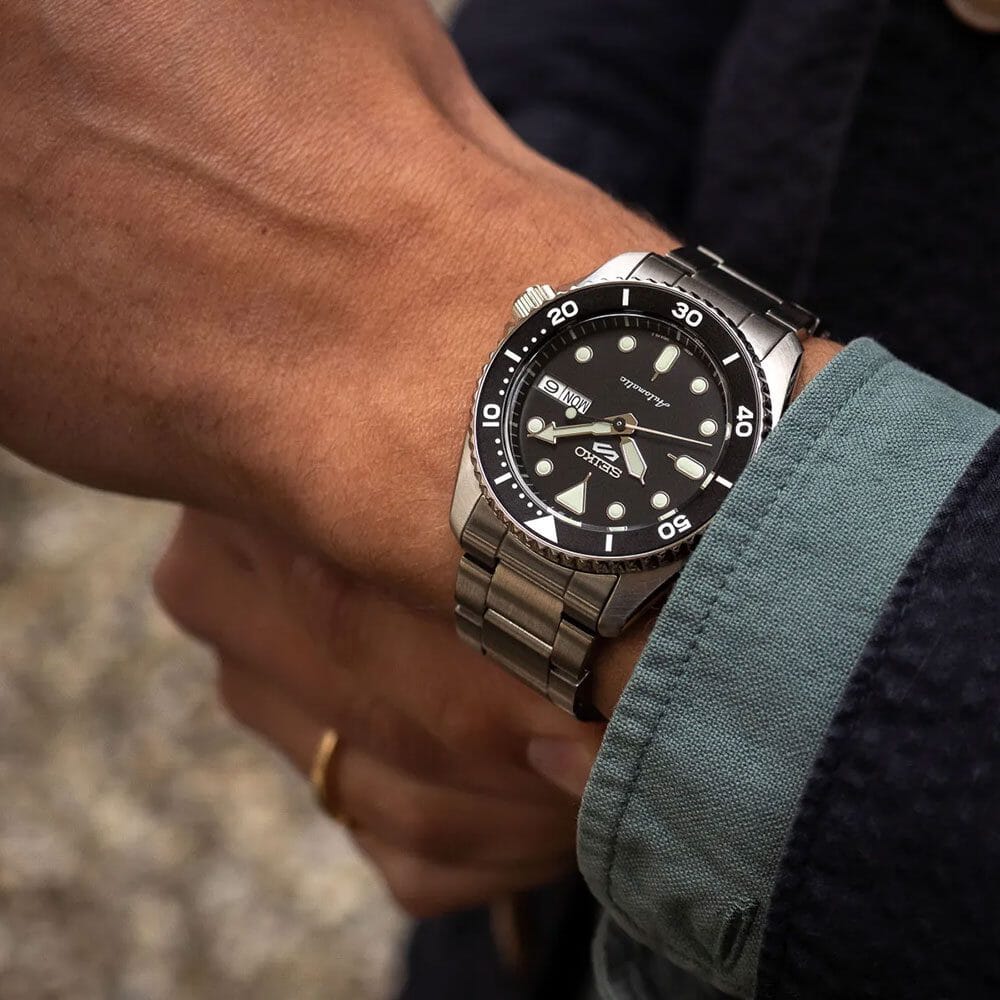 سيكو 5 سبورتس SKX 38 مم أسود سوار ستانلس ستيل SRPK29K1، أسود/رمادي، سوار